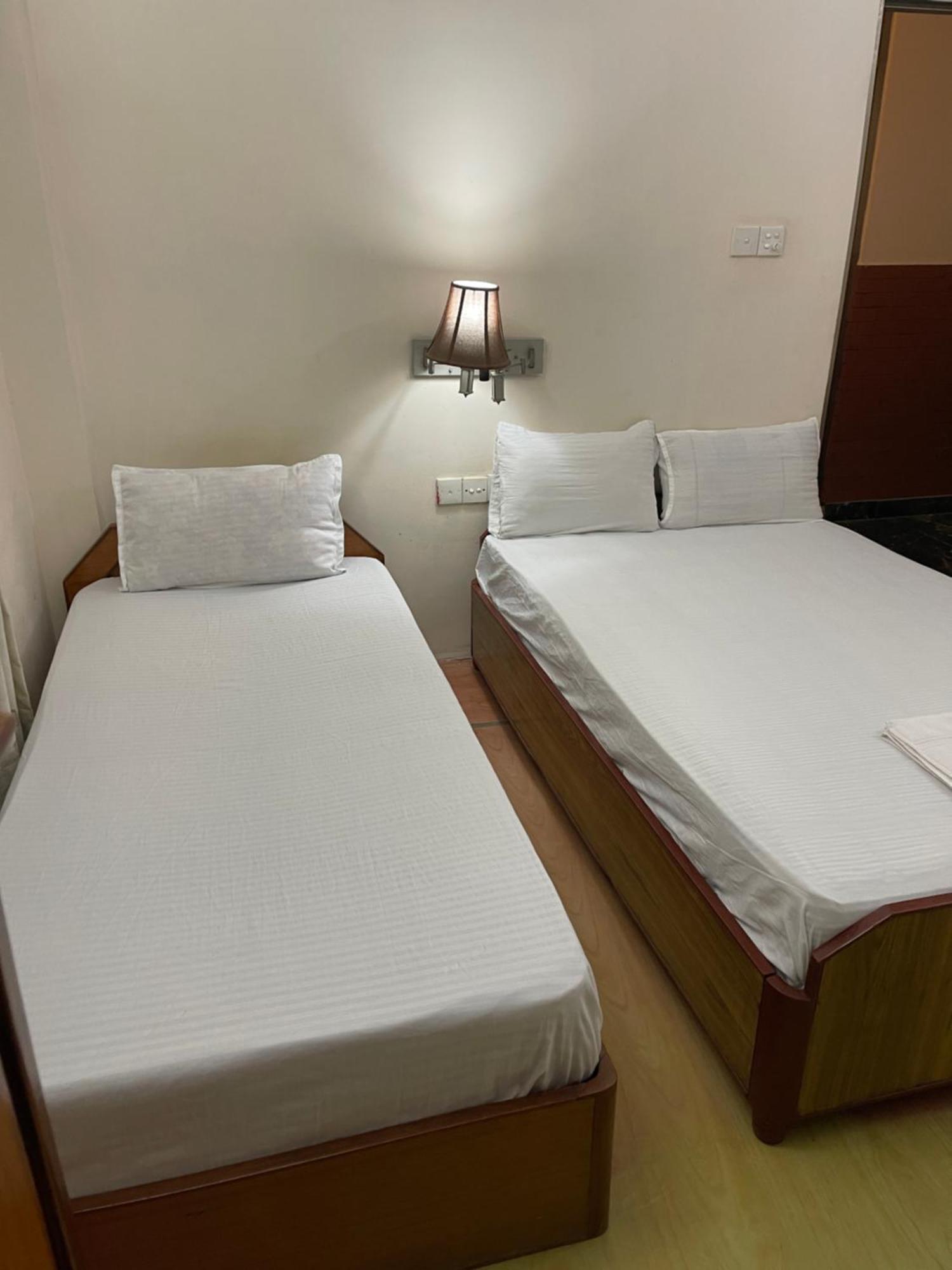 New Buddha Bhoomi Guest House Lumbinī Exteriör bild